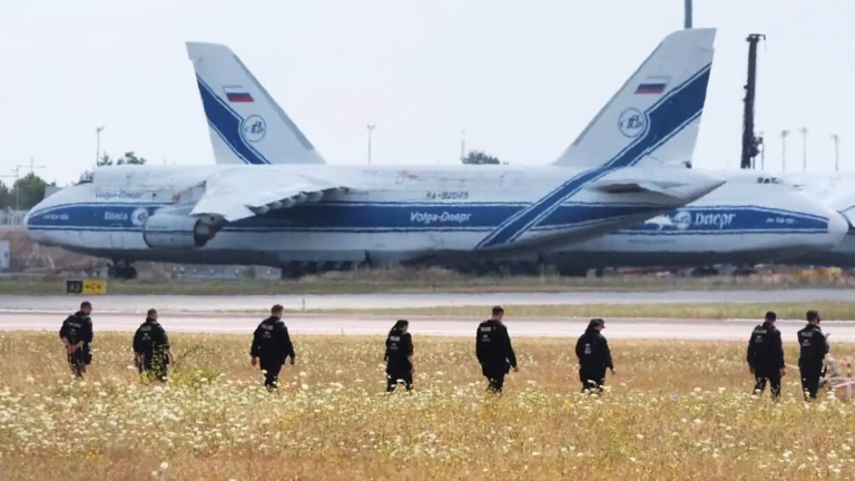 La inteligencia de EE.UU. vincula a Rusia con el dron explosivo hallado en el aeropuerto de Leipzig