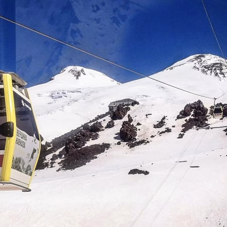 El Elbrús se cobra cinco alpinistas bosnios: así mata la cumbre más alta de Europa