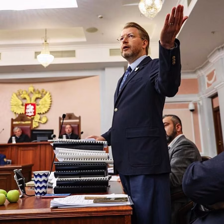 El Kremlin da el golpe final a Yábloko: sin el único partido antiwar en las urnas